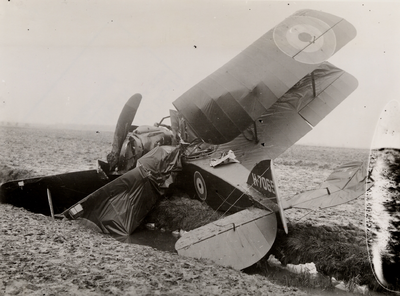 10602 Eerste Wereldoorlog. Engels jachtvliegtuig van het type Bristol F2b Engelse jager