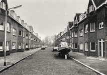 10659 De Nijverheidstraat gezien vanaf de Schuitvaartgracht