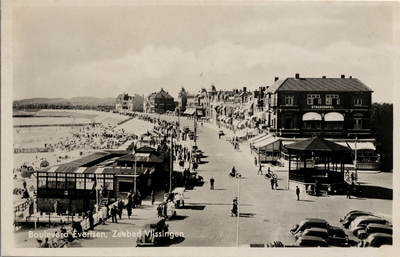 10734 'Boulevard Evertsen, Zeebad Vlissingen'. Boulevard Evertsen met links het strandpaviljoen en rechts de muziektent ...