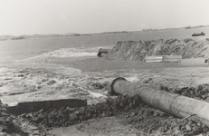 11033 Tweede Wereldoorlog. Op 7 oktober 1944: Nolledijk kapot gegooid. Op 3 september 1945: eerste sluiting van het ...