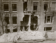 11146 Tweede Wereldoorlog. De Paul Krugerstraat 5 en Paul Krugerstraat 7 op 24 april 1942 in de namiddag om 2.35 uur, ...