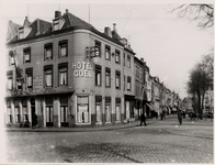 11242 Hotel Goes op de hoek van het Bellamypark (links) en de Nieuwendijk (rechts)