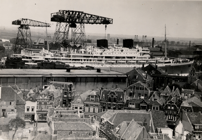 11749 Kon. Mij. de Schelde, de 'Willem Ruys', passagiersschip, in de Dokhaven. Bouwnr.: 214, bouwjaar: 1947. Eigenaar: ...