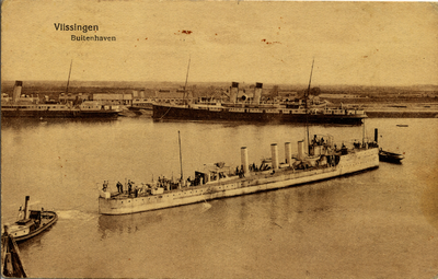 12170 'Vlissingen. Buitenhaven' Hr. Ms. Bulhond, torpedojager. Gebouwd door de Kon. Mij. de Schelde. Op stapel gezet op ...