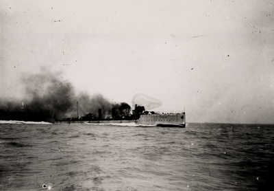 12283 Hr. Ms. torpedobootjager Panter op de rede te Vlissingen. Op 14-9-1912 op stapel gezet bij de Mij. voor Scheeps- ...