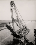 12536 De boogbrug over de Lek bij Vreeswijk gebouwd door de Koninklijke Maatschappij de Schelde (KMS) in Vlissingen