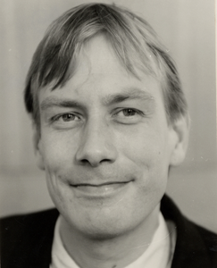 12765 P.J. van Eck, gemeenteraadslid voor D66. Foto gemaakt t.g.v. de raadsperiode 1994-1998.