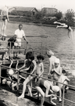 13934 Schoolzwemmen in het zwembad aan het Kanaal door Walcheren nabij de Keersluis.