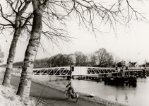 14054 De draaibrug over het Kanaal door Walcheren bij Souburg, gezien vanaf het Jaagpad
