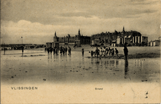 15038 'Vlissingen. Strand'Badstrand en Boulevard Evertsen met het Grand Hotel des Bains (later Britannia).