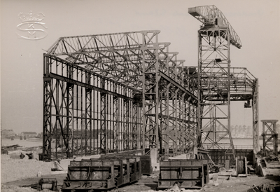 15221 De bouw van de hellingloodsen 1 en 2 op het Eiland in Vlissingen