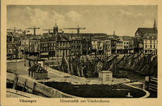 15371 'Vlissingen. Nieuwendijk met Visschershaven'. Op de voorgrond De Ruyterplein en Vissershaven en op de achtergrond ...