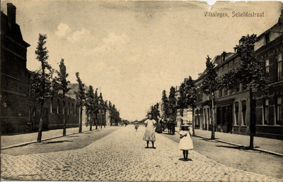 16053 'Vlissingen, Scheldestraat' De Scheldestraat gezien ongeveer vanaf de hoek Aagje Dekenstraat
