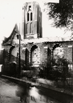 16923 De grote brand in de St. Jacobskerk en -toren op 5 sept. 1911. Op de foto ziet men de St. Jacobskerk na de brand.