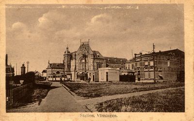 16956 'Station, Vlissingen.' Het station van Vlissingen in dienst gesteld op 15 sept. 1894.