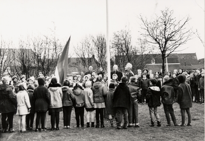 17007 De Joh. van Daleschool in Oost-Souburg, officieel geopend op 1 februari 1957, viert het 10-jarig bestaan. ...