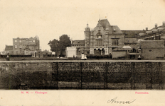 17161 'Vlissingen. Panorama.' Het station van Vlissingen in dienst gesteld op 15 sept. 1894. Links hotel Zeeland.