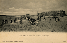 17780 'Grand Hôtel en Villa's aan 't strand te Vlissingen'Badstrand en Boulevard Evertsen. Op de achtergrond het Grand ...