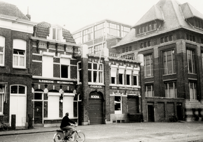 17916 De Vlissingsche Melkinrichting 'Koena', fabriek van melkprodukten in de Glacisstraat