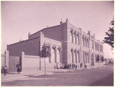 18163 De openbare Bouwen Ewoutschool (school C ) in de Bouwen Ewoutstraat