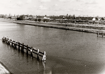 18211 Het Kanaal door Walcheren ter hoogte van Oost Souburg. Aan de overkant van het kanaal ziet men de Westelijke ...