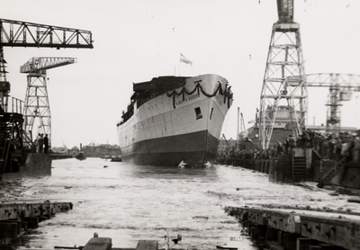 18293 Kon. Mij. De Schelde, tewaterlating van het passagiersschip Alberto Dodero, juni 1951. Bouwnummer 268. Eigenaar ...