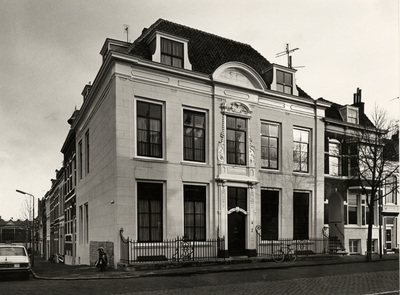 18424 Pand Hendrikstraat 12 hoek Palingstraat. De Garnaetappel , ook het Mauritzhuis genoemd