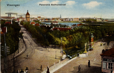 18481 'Vlissingen. Panorama Badhuisstraat' De Badhuisstraat en omgeving gezien vanaf de Boulevard