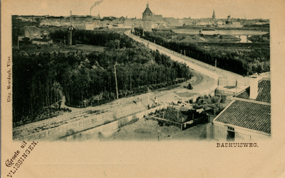 18487 'Groete uit Vlissingen. Badhuisweg' De Badhuisstraat en omgeving gezien vanaf Boulevard Evertsen