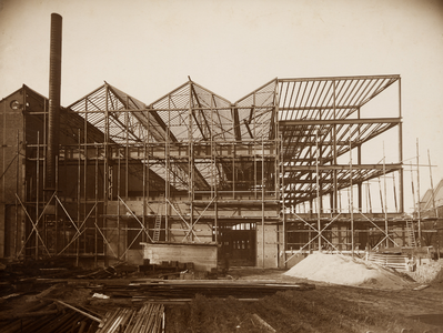 18784 De uitbreiding van de machinefabriek aan de Aagje Dekenstraat tegenover het Hoofdkantoor van de Koninklijke ...