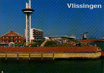 18791 'Vlissingen' De Oranjedijk met Oranjemolen. Links het Maritiem Attractiecentrum het Arsenaal