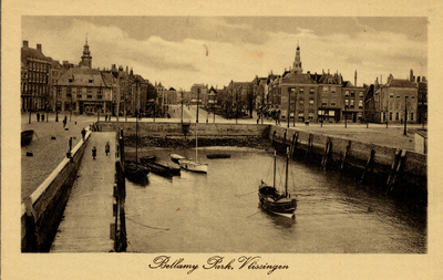 18897 'Bellamy Park, Vlissingen'Gezicht op het Beursplein met Beursgebouw, Voorhaven, Bellamypark, De Ruyterplein en de ...