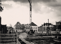 18992 Bouw van een complex bejaardenwoningen van de Ned. Herv. Gemeente aan de Wilhelminastraat, Hendrikstraat en de ...