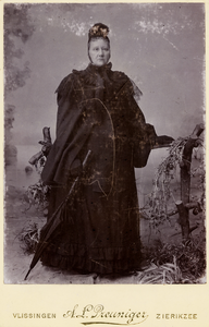 19281 Maria Magdalena Florisse, geb. te Middelburg op 17 mei 1826, overl. 25 juni 1904 te Vlissingen. Gekomen van Veere ...