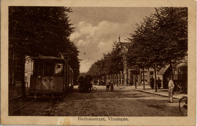 20032 'Badhuisstraat, Vlissingen.'Badhuisstraat met tram gezien vanaf het Betje Wolffplein.