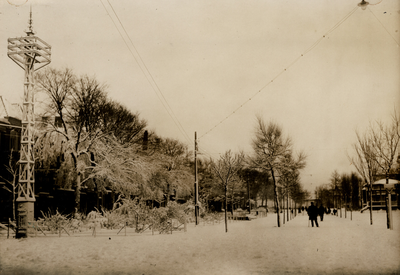 20065 Waarschijnlijk de strenge winter van 1929. Het Bellamypark in de sneeuw gezien van noord naar zuid