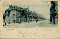 20163 'Badhuisstraat. Vlissingen' gezien ongeveer bij de kruising met de Glacisstraat. De tramrails liggen aan de ...