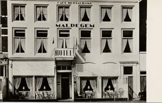 20980 'Hotel - Café - Restaurant 'Maldegem' Eig. Charles v.d. Berg Beursplein 5, Beursplein 7, Vlissingen Tel. (01184)-2594