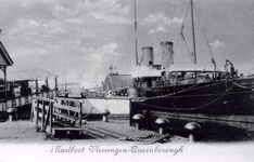 21664 Mailboot 'Prinses Marie (III)' , Vlissingen-Queenborough aan de steiger (ponton) in de Buitenhaven.