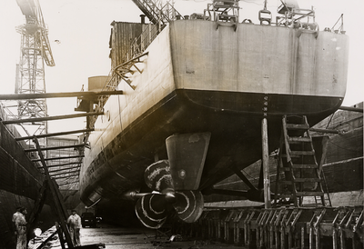 21832 Kon. Mij. De Schelde, bouwnummer 271. Onderzeebootjager Limburg. Opdrachtgever Koninklijke Marine. Bouwjaar 1953