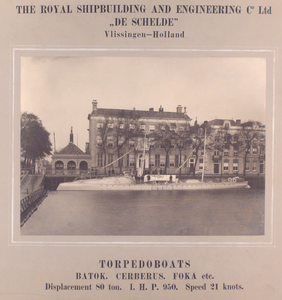 21852 Kon. Mij. De Schelde. Stalen spartorpedoboot Cerberus, liggend aan de Dokkade. Bouwnr. 60. Bouwjaar 1888. ...