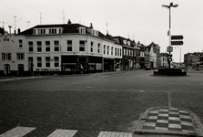 21985 Het Betje Wolffplein gezien in de richting van de Coosje Buskenstraat