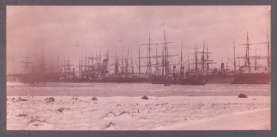 22418 Eerste Binnenhaven in de winter van 1891, met stoom- en zeilschepen op hun ligplaats