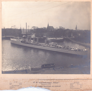 22531 Torpedobootjager Wolf in de Dokhaven. Bouwnr. 134. Bouwjaar 1911. Eigenaar: Kon. Ned. Marine. Gesloopt in 1928.