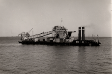 22707 Baggerschip op de Westerschelde.