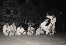 23709 Judo demonstratie (wedstrijden) op de Grote Markt tijdens de feestweek. Officieel geopend op 15 augustus 1952 en ...