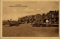 23955 'Vlissingen. Boulevard Bankert met Zeevaartschool' gezien vanaf de Oprit
