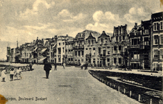 23956 'Vlissingen, Boulevard Bankert' gezien ter hoogte van de Coosje Buskenstraat