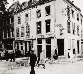 24101 Tweede Wereldoorlog. Hotel Goes Bellamypark, hoek Nieuwendijk
