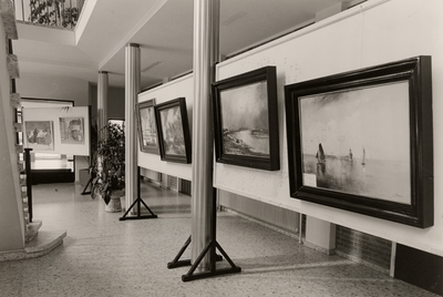 24894 Tentoonstelling van schilderijen van amateurschilders in het Stadhuis. Georganiseerd door de Culturele Raad.